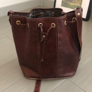 Vintage bucket bag